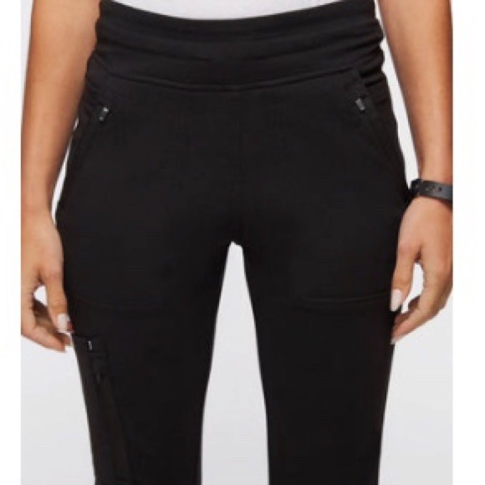 NWOT Jannuu 10 Pocket Scrub Jogger XS Petite